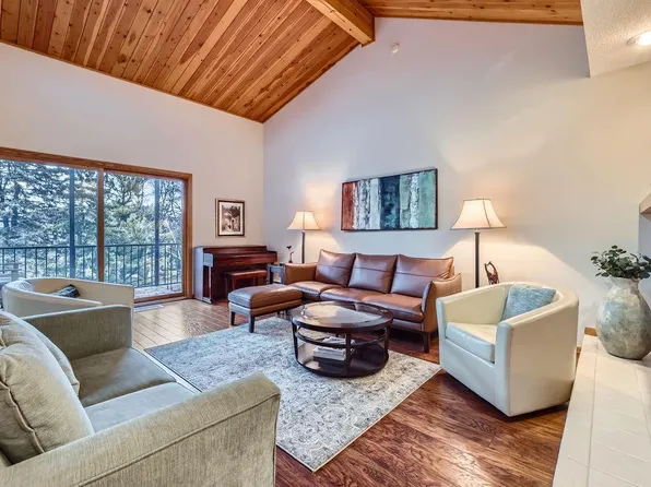 6105 Lincoln Dr APT 339, Edina, MN 55436