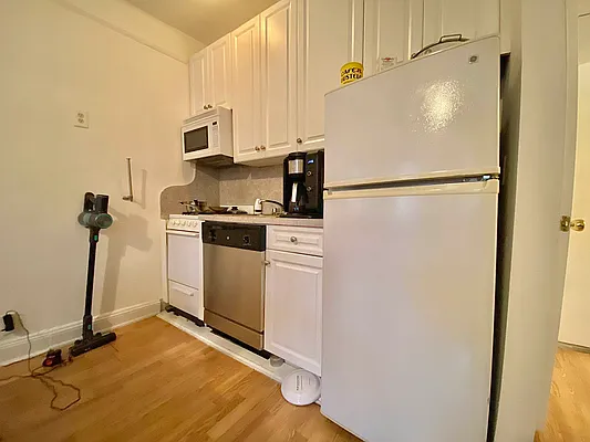 Rented by Oxford Property Group | media 19