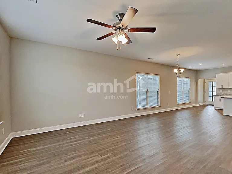 5504 Central Grove Sq — Photo 5