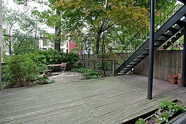 Sold by Warren Lewis Realty | media 18