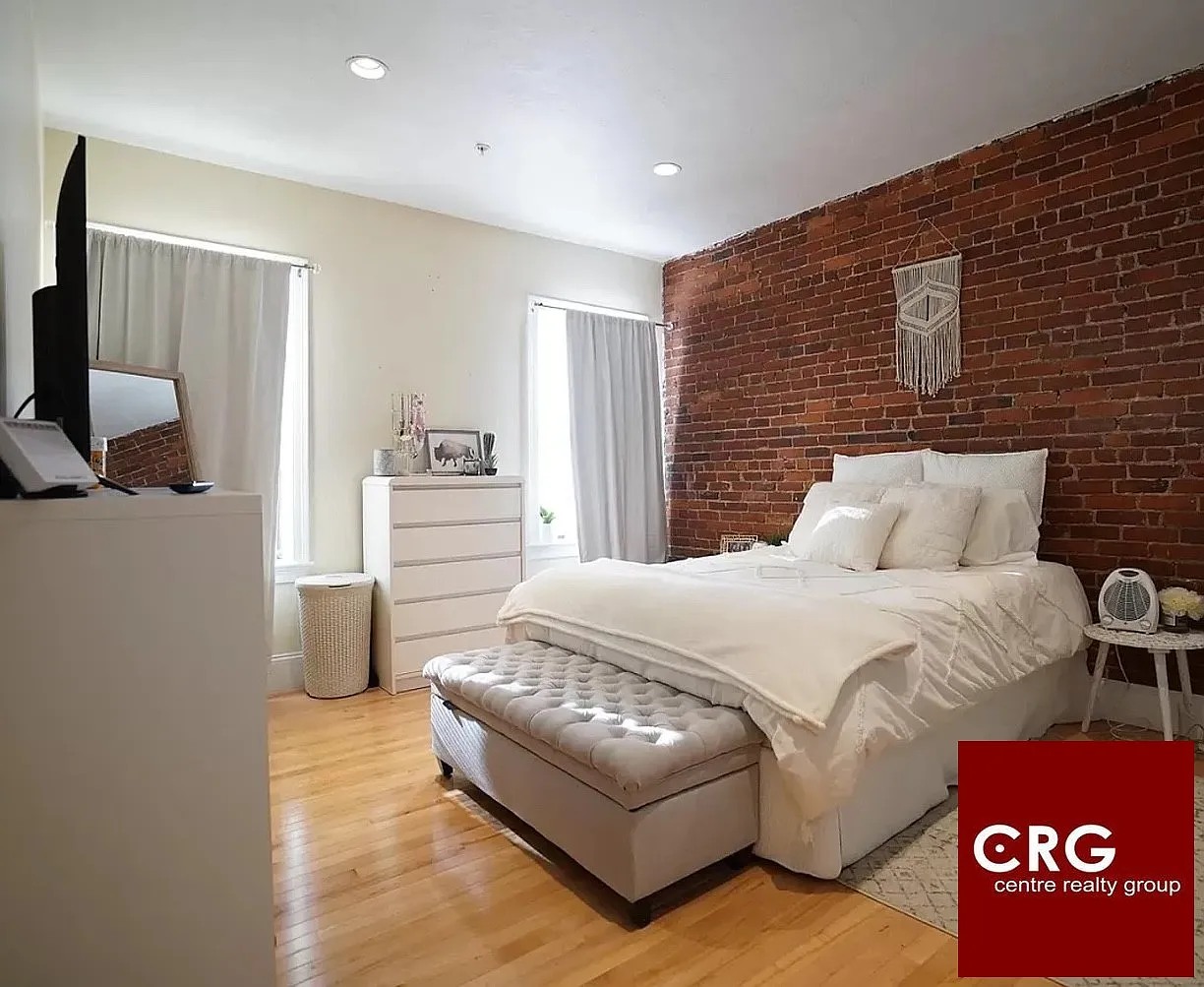 4 bed, 2.0 bath, $6,100 — Photo 4