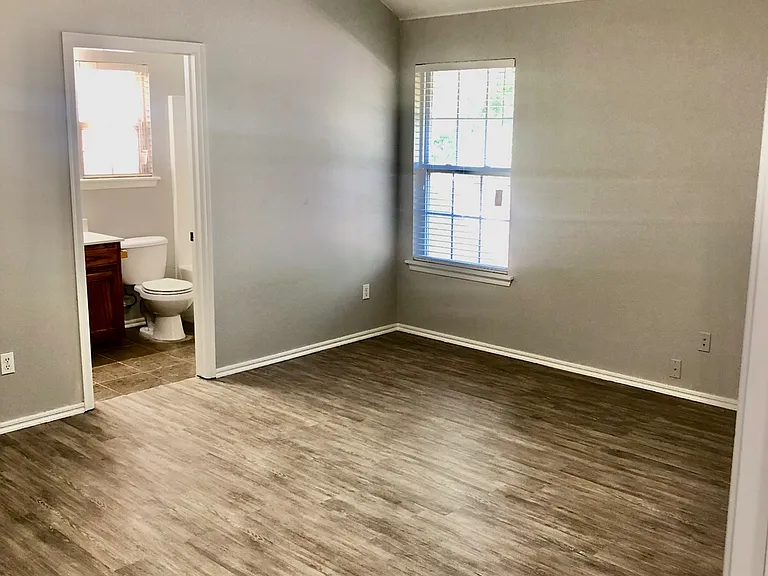 233 Spring Creek Rd — Photo 8