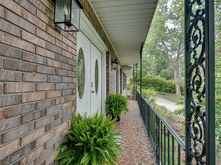 2663 Rangewood Dr — Photo 4