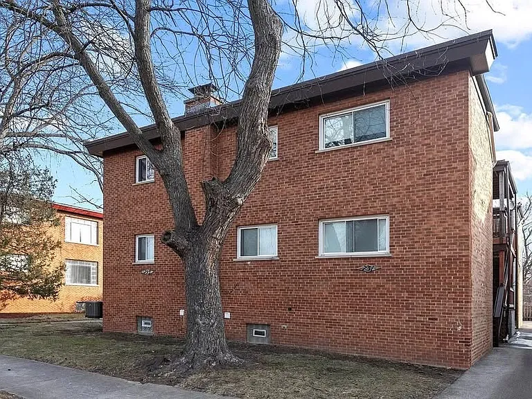 731 Walnut St #1W — Photo 1