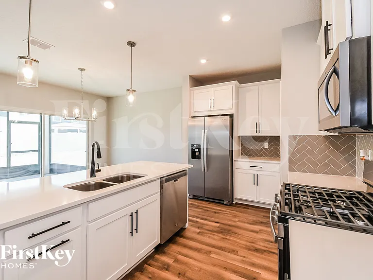 12160 Abberley Cir — Photo 7