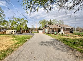 17208 Buttons Dr, Bellevue, NE 68123