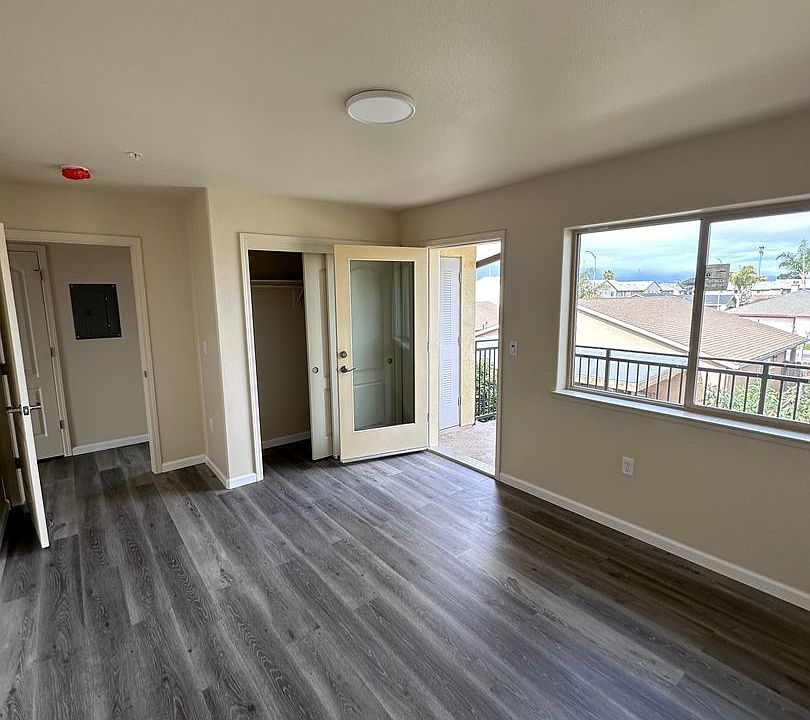 1st image of 1428 Monterey St #204