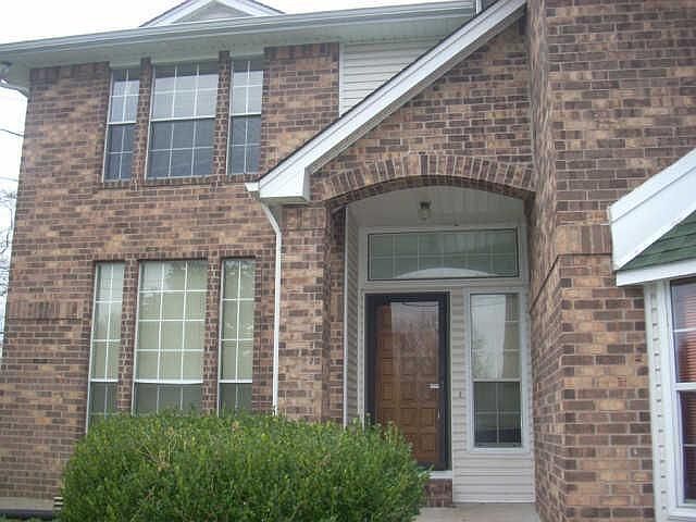 1st image of 910 Jana Dr