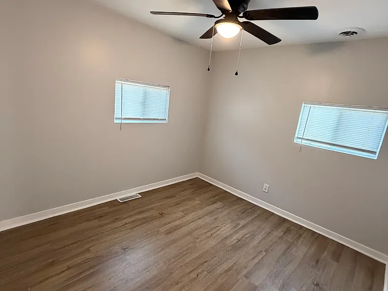 1232 Greene Pl — Photo 8