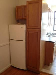 5th image of 235 Seaman Ave APT 6C