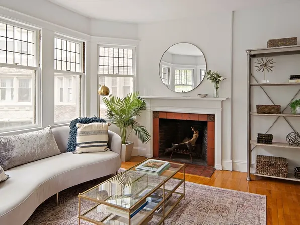 10 Dana St APT 202, Cambridge, MA 02138