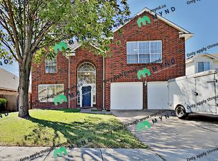 2713 Clovermeadow Dr, Fort Worth, TX 76123