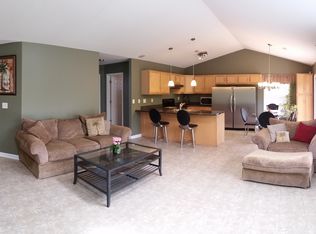 4 Oban Ct, Greer, SC 29651