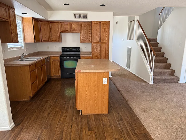 12402 W San Juan Ave — Photo 4