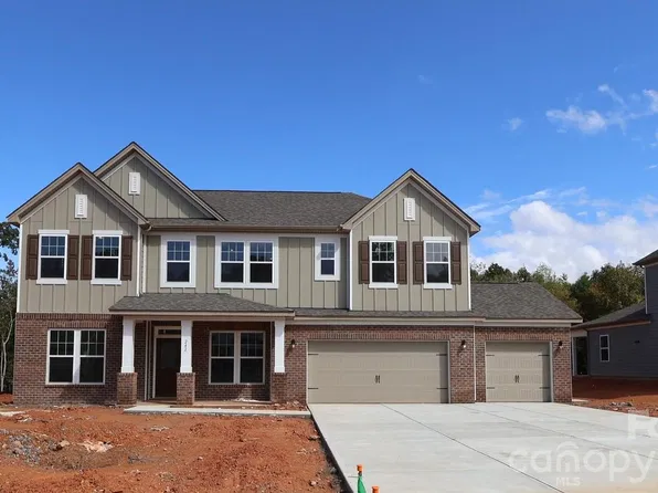 242 Amber Glen Dr, Locust, NC 28097