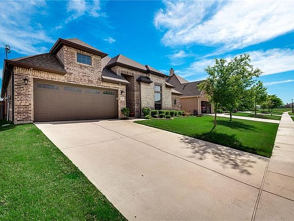2nd image of 418 Sagebrush Ln