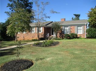 408 Greenbriar Ln, Anderson, SC 29625