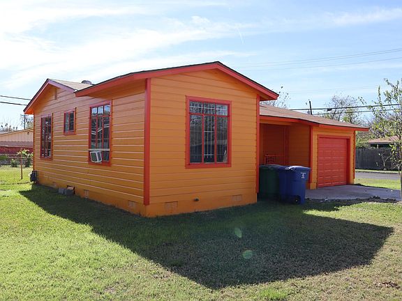 4th image of 302 Edna Ave