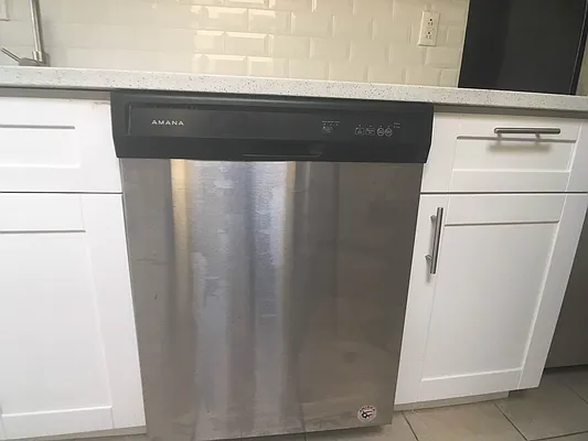 Rented by BRICK & GALO REALTY CORP | media 31