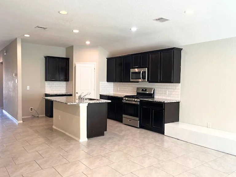 8310 Rose Petals Ln — Photo 9