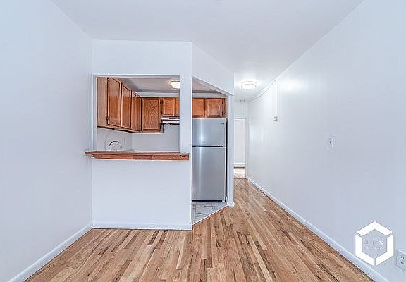 3rd image of 650 Classon Ave Floor 2