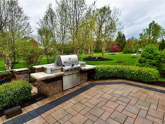 5th image of 3261 Evans Way
