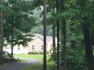 1737 Briarwood Ln, Quakertown, PA 18951