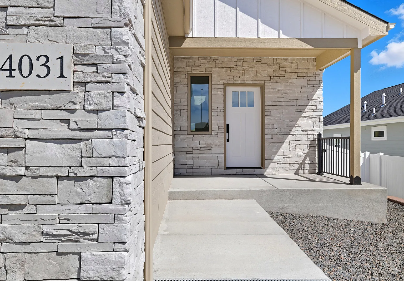 4 bed, 2680 sqft, $3,200 — Photo 3