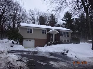 1052 Franklin Rd, Fitchburg, MA 01420