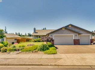 18921 Highland Dr, Oregon City, OR
