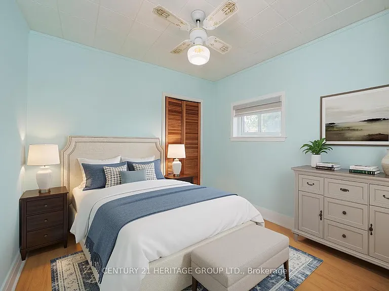 203 Hibbert Ave — Photo 17