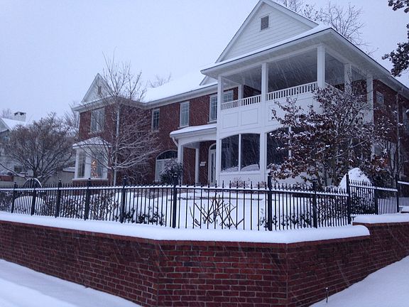 4th image of 212 W Water St
