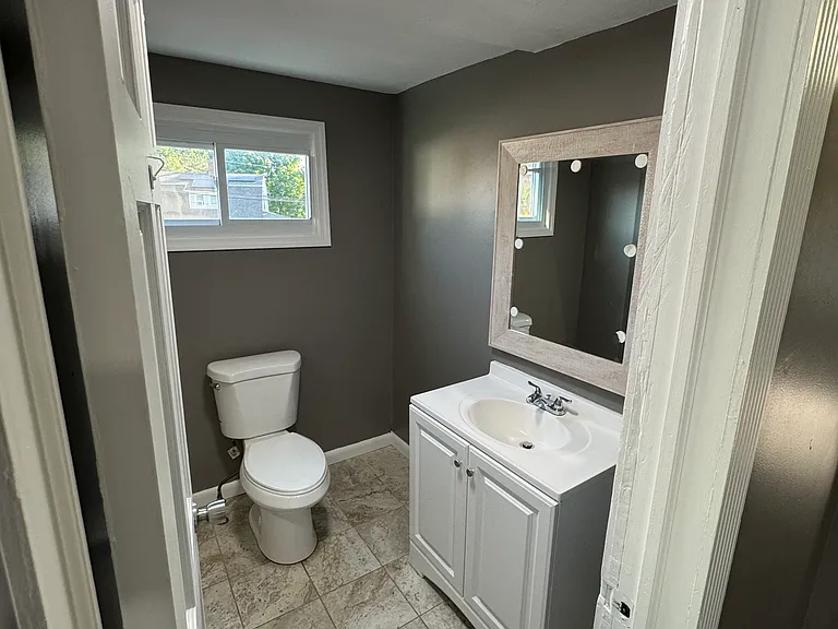 191 Frost Rd — Photo 10