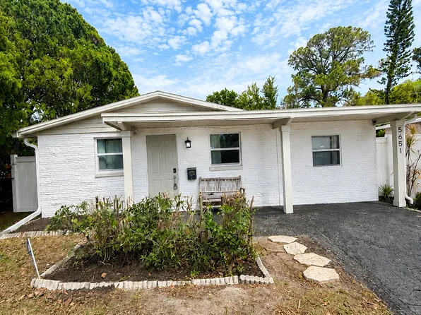 5651 Kelly Dr N, Saint Petersburg, FL 33703