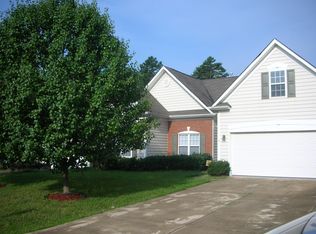 4535 Keeneland Ln, Charlotte, NC 28216