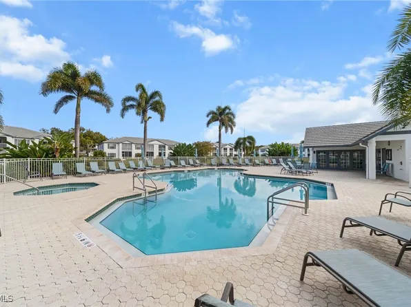 871 Tanbark Dr APT 101, Naples, FL 34108