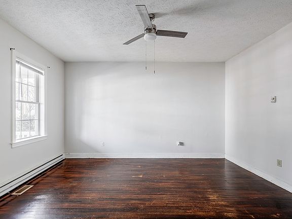 4th image of 1521 National St