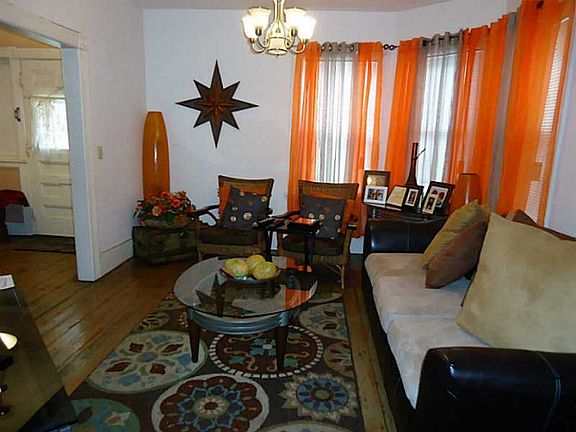 3rd image of 137 Burnett St
