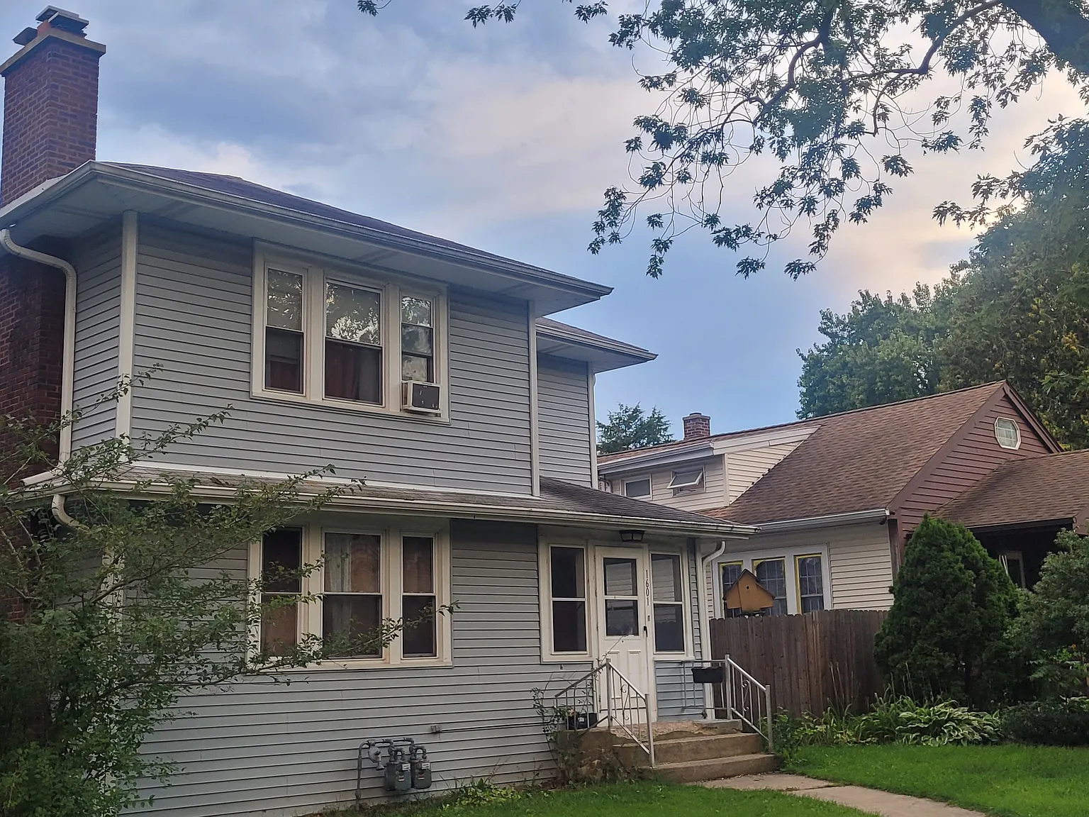 3 bed, 1100 sqft, $1,750 — Photo 1
