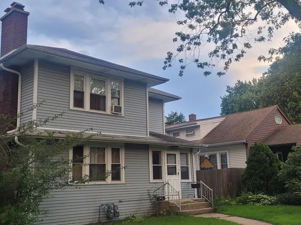 1601 Hyde Park Ave #1, Waukegan, IL 60085