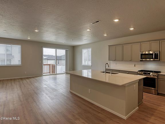 5th image of 3098 N Marni Rd