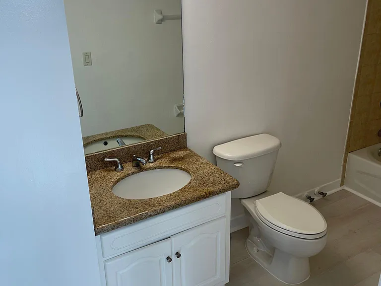 4242 NW 2nd St #915 — Photo 18