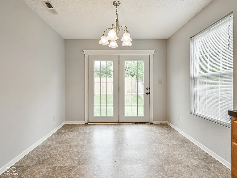 1804 Feather Reed Ln — Photo 16