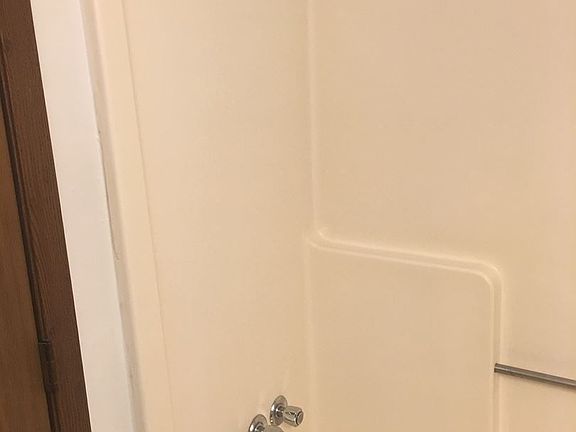 3rd image of 3827 Canterbury Dr APT 1