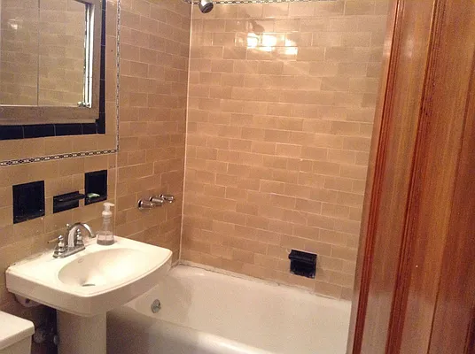 Rented by Limestone Realty Bklyn, LLC | media 17