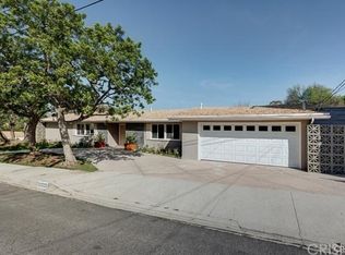 20500 Miranda Pl, Woodland Hills, CA 91367