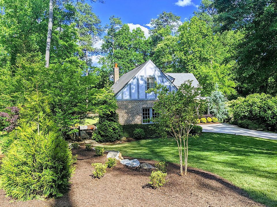 2nd image of 3027 Margaret Mitchell Ct NW