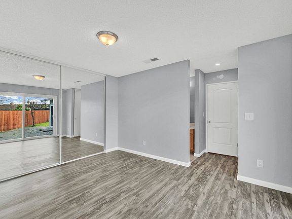 5th image of 187 Murphys Ct