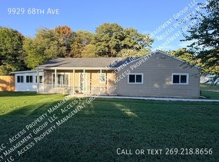 9929 68th Ave, Allendale, MI 49401