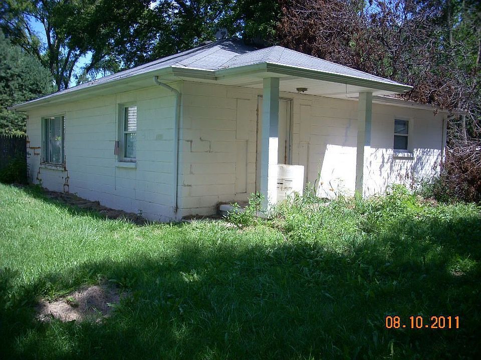 2nd image of 3117 Gideon Ave